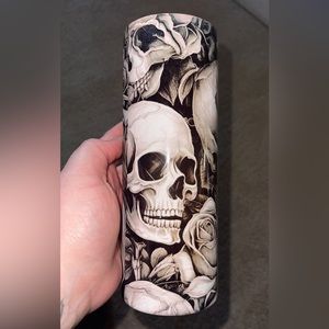 Brand New Custom Made Skull with Roses Tumbler